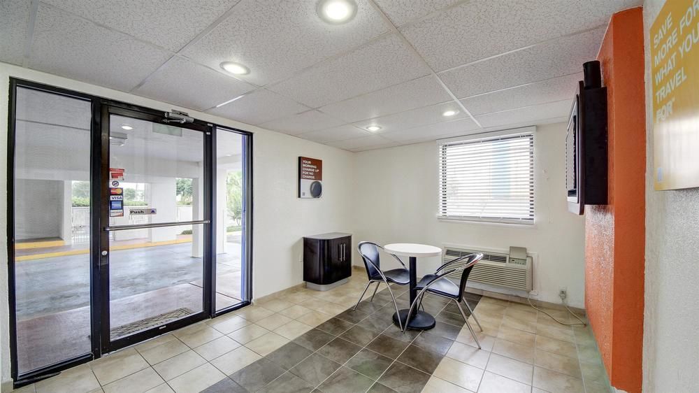 Red Roof Inn San Antonio Northeast - Rittiman Rd Екстер'єр фото