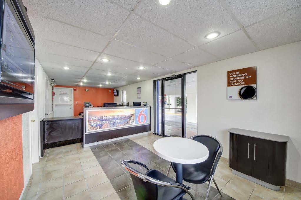 Red Roof Inn San Antonio Northeast - Rittiman Rd Екстер'єр фото