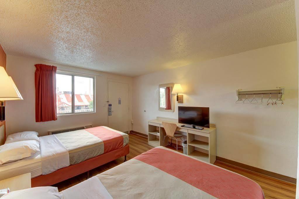 Red Roof Inn San Antonio Northeast - Rittiman Rd Екстер'єр фото