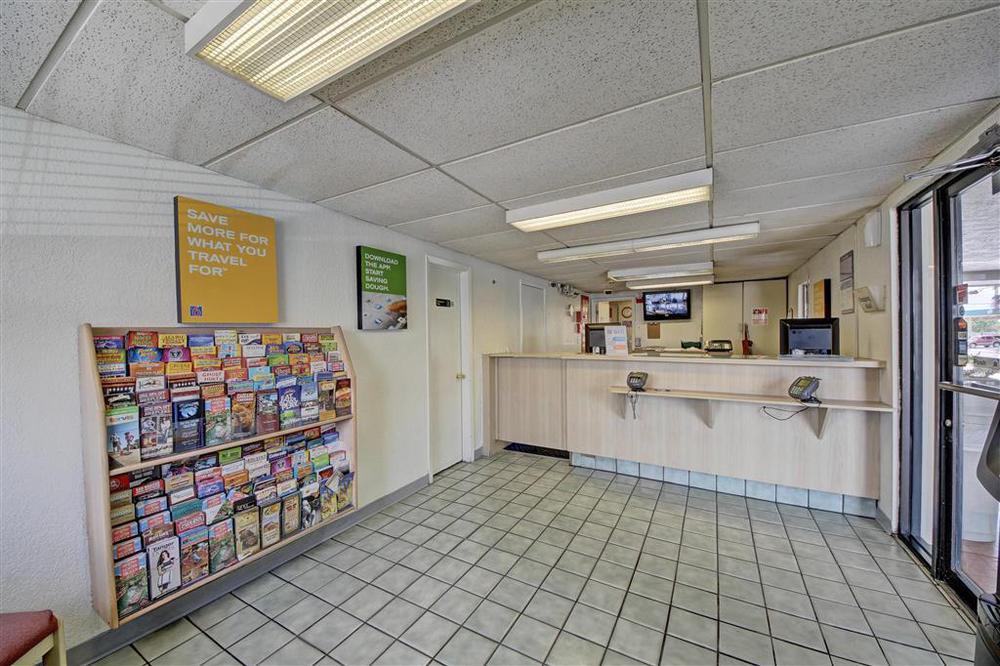 Red Roof Inn San Antonio Northeast - Rittiman Rd Інтер'єр фото
